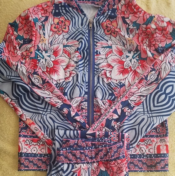 New 2 piece suits - Picture 7 of 8